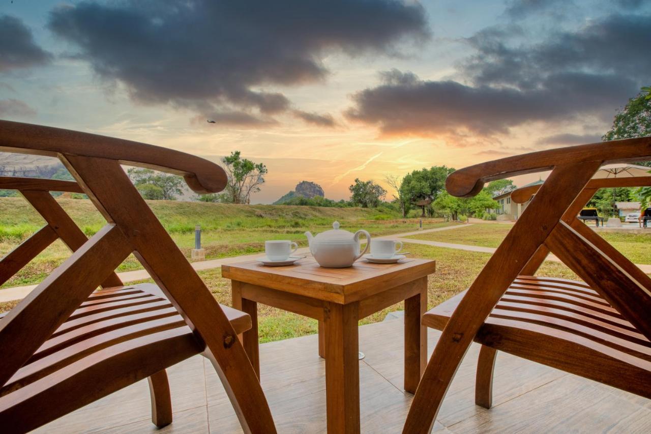 Sigiriya King'S Resort 外观 照片