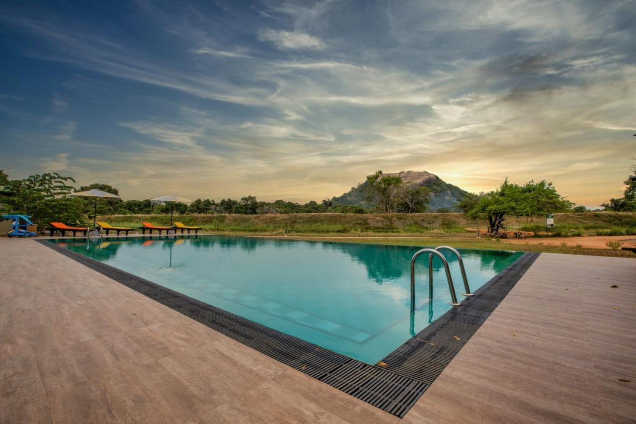 Sigiriya King'S Resort 外观 照片